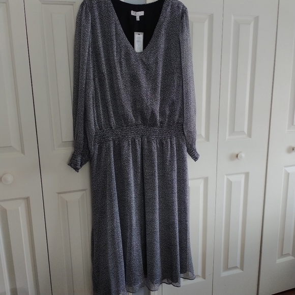 Chaus Long Sleeve Smocked Waist Black White Dress Plus Size 3X - Picture 3 of 13